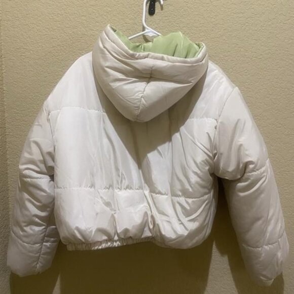 NWT | Reversible Hooded Puffer Jacket, White & Green | Size M | Nasty Gal - Picture 3 of 3